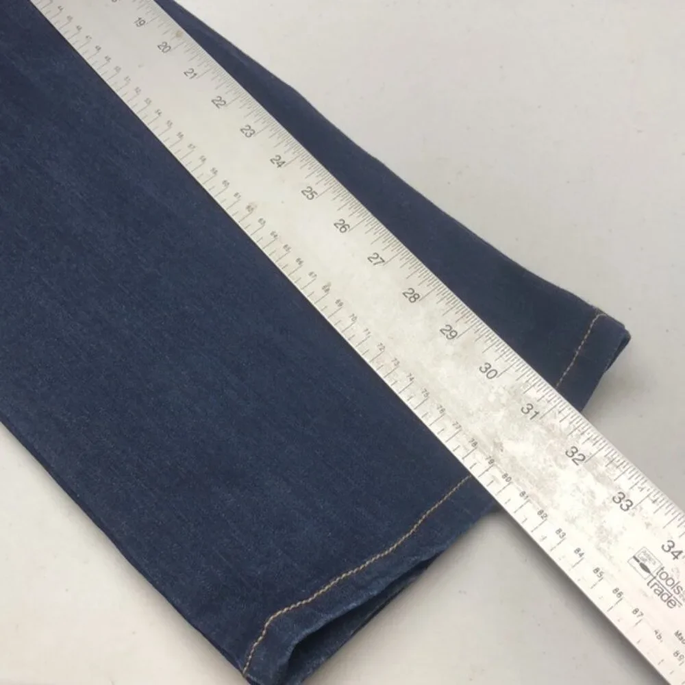 LIKE NEW PREMIUM SANTANA WIDE STRAIGHT FIT JEANS 14/32x32 ⭐️